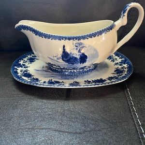 William James Farmhouse Gravy Boat.